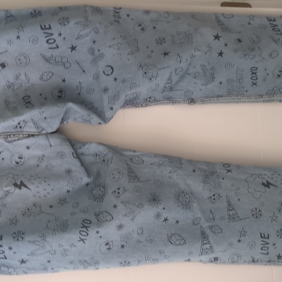 Hollister Ultra High Rise Love Message Dad Jeans 26W Graphic skull, birds, cats - Picture 10 of 10